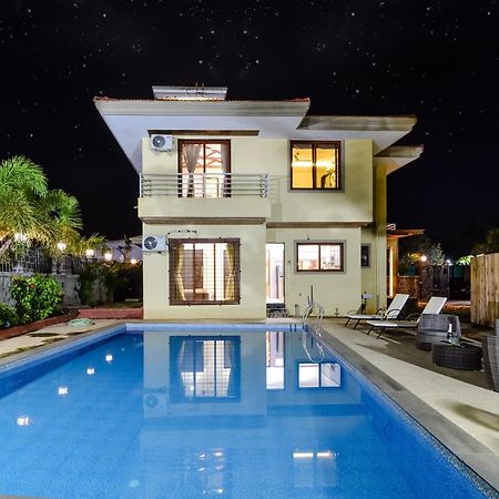 Lifeline Villas - Luxurious Taraangan 4 Mountain View Villa With Biggest Pool And Huge Open Area Lonavala Exterior photo