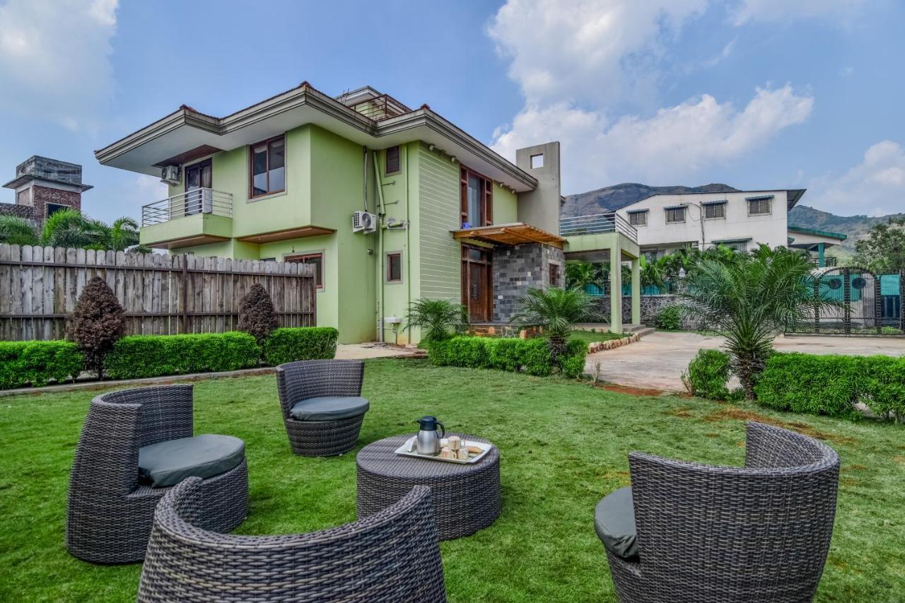 Lifeline Villas - Luxurious Taraangan 4 Mountain View Villa With Biggest Pool And Huge Open Area Lonavala Exterior photo