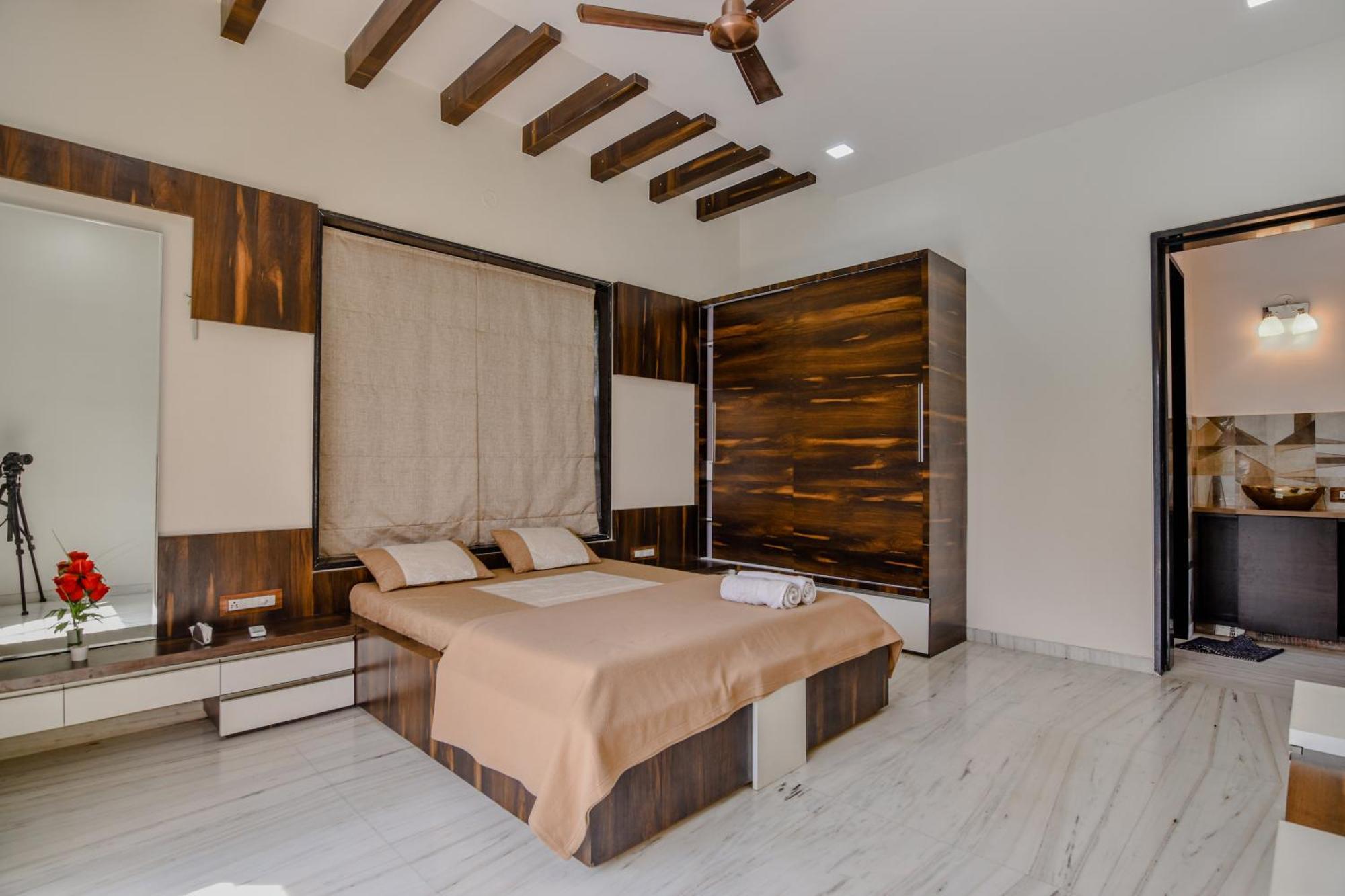 Lifeline Villas - Luxurious Taraangan 4 Mountain View Villa With Biggest Pool And Huge Open Area Lonavala Exterior photo